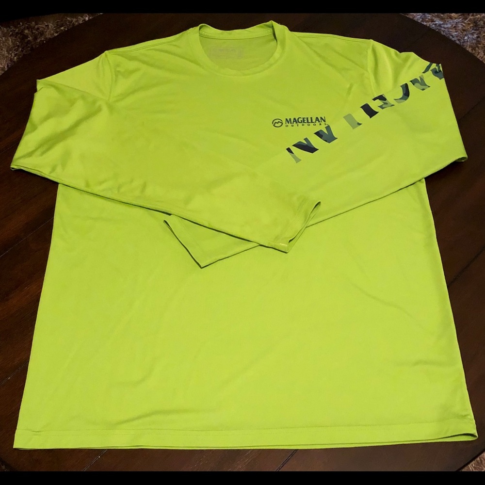 Men’s Magellan Long Sleeve Shirt. Size Large.